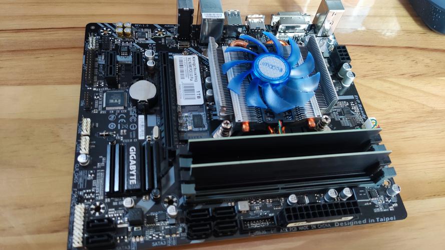 用户选择电脑硬件