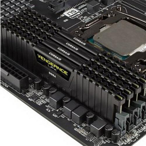 美商海盗船复仇者LPX 16GB DDR4 3200 vs 威刚XPG威龙D500 32GB DDR5 6000 深度对比