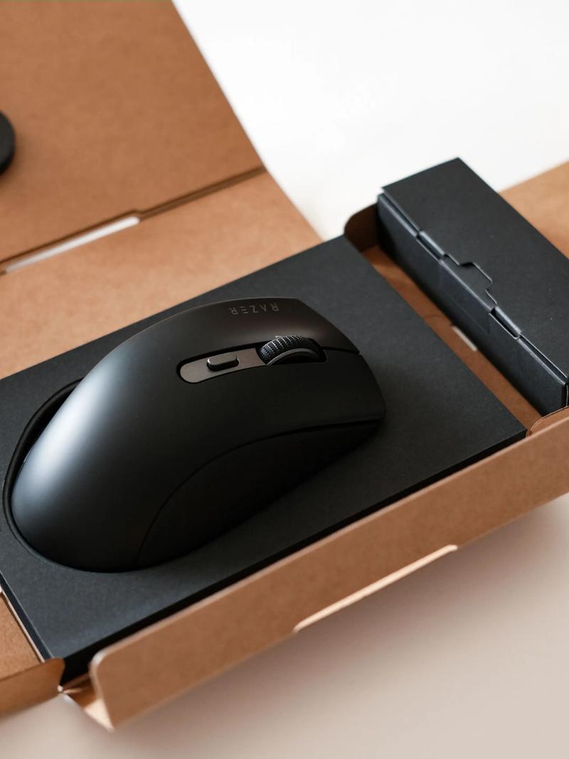 电竞鼠标人体工学