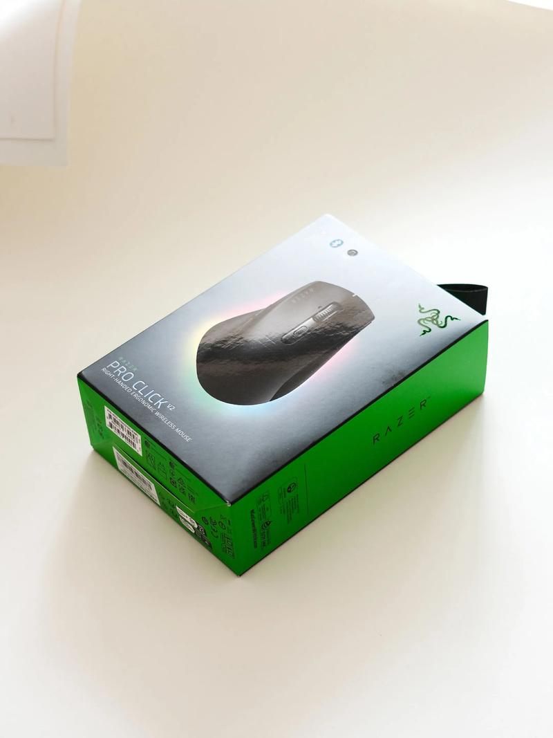 雷蛇Razer Pro Click无线电竞鼠标深度评测：16000DPI旗舰性能与人体工学设计的完美结合