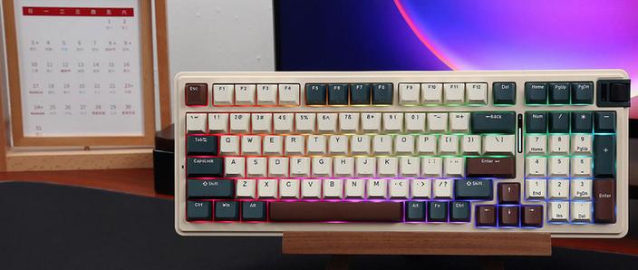 珂芝K98 V2 vs 腹灵MK750 深度对比:98键与82键的机械键盘对决