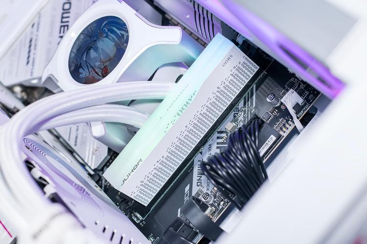 玖合星耀海力士 DDR5 6000 vs 英睿达 DDR4 3200 深度对比