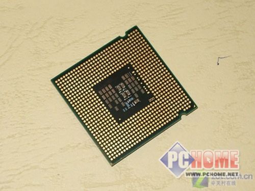 科技芯片微观结构，象征制程工艺