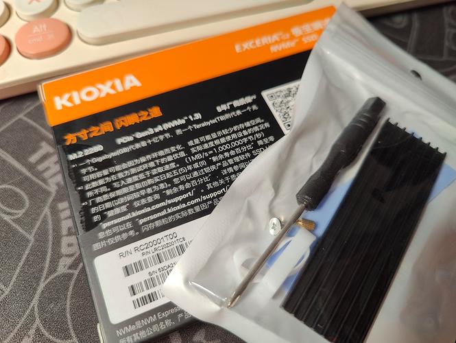 固态硬盘规格参数图示