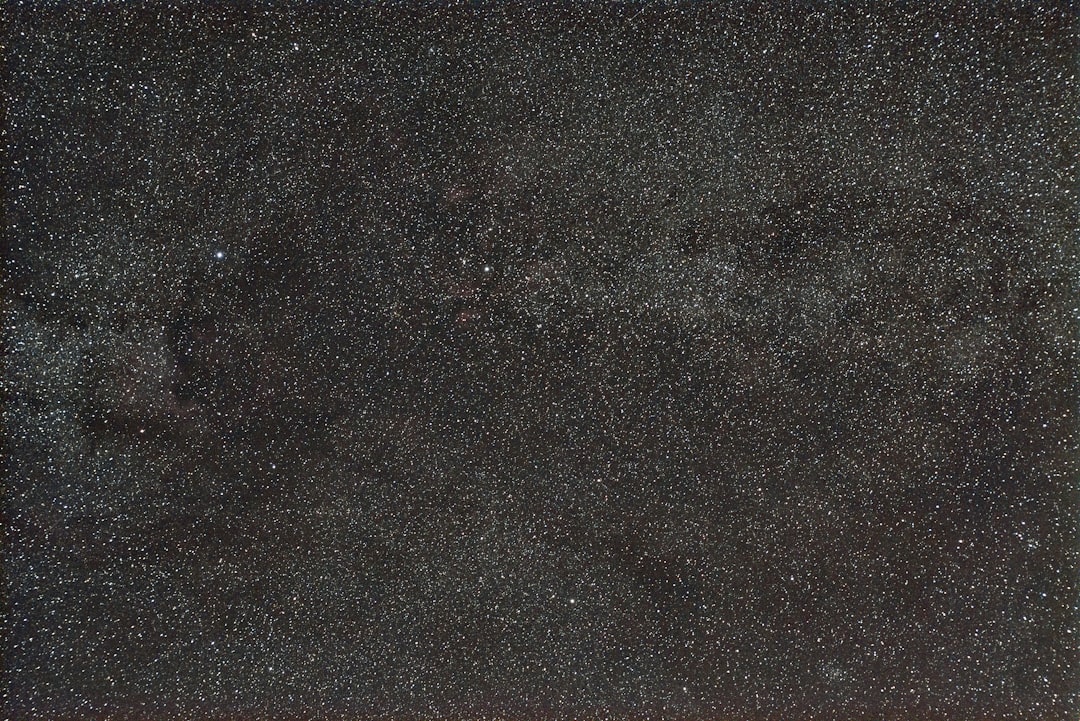 不同用户使用电脑的场景对比