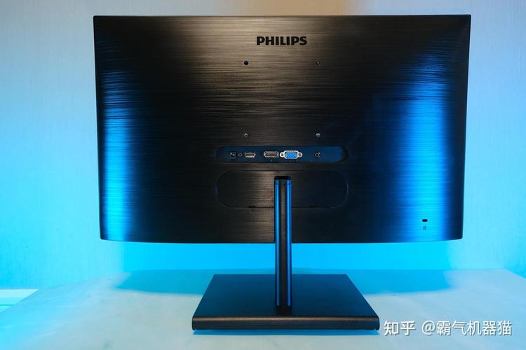 用户选购显示器场景