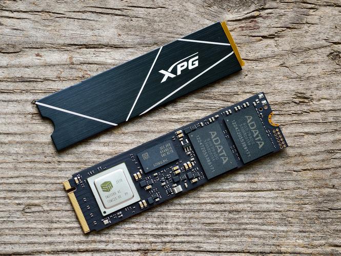 威刚XPG翼龙S150 vs 建兴ZETA vs Intel D3 S4510 固态硬盘深度对比