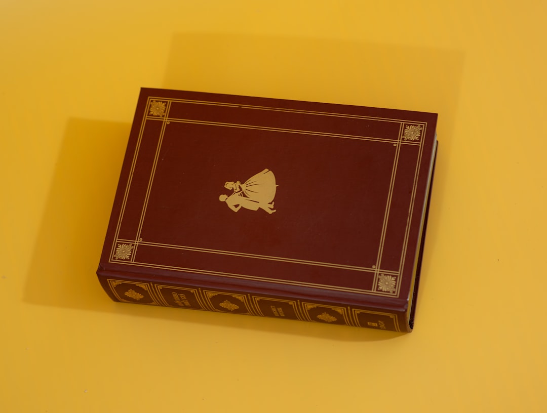 游戏场景中的鼠标使用，展示精准操作