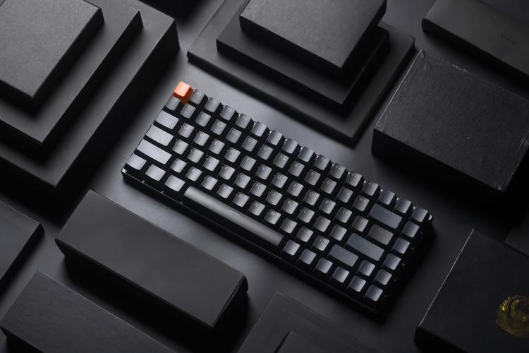 键盘电池和充电