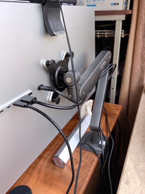 显示器显示高分辨率图像