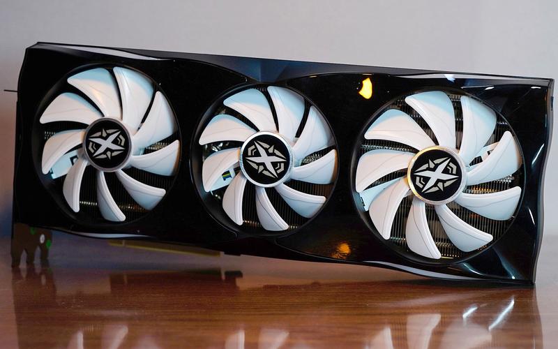 耕升RTX 4090炫光评测:24GB显存怪兽,性能与设计的极致融合