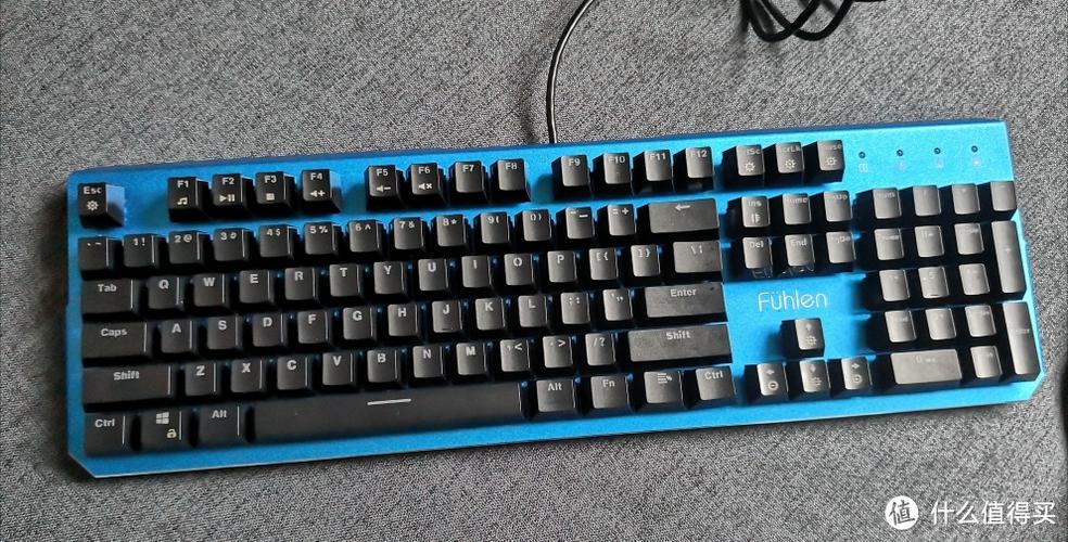 USB接口连接键盘，展示供电方式