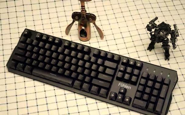 键盘背光效果展示，彩虹灯光模式