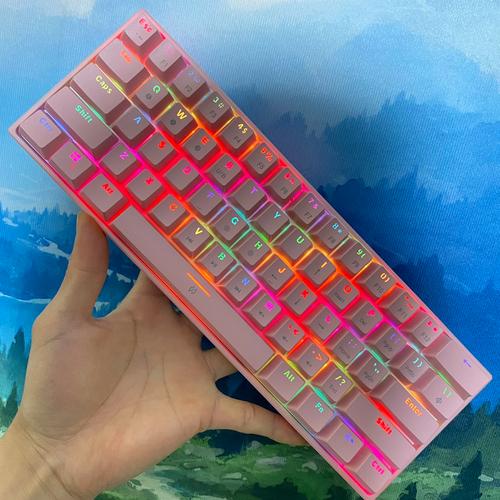 电池和充电接口特写