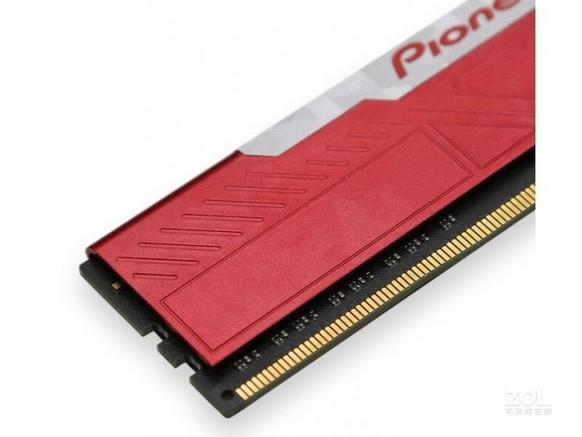 笔记本内部组件，包括内存插槽