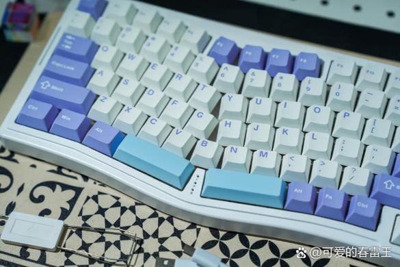 黑爵AK029评测：冰屿轴HIFI版数字键盘，RGB灯效与扎实手感的完美结合