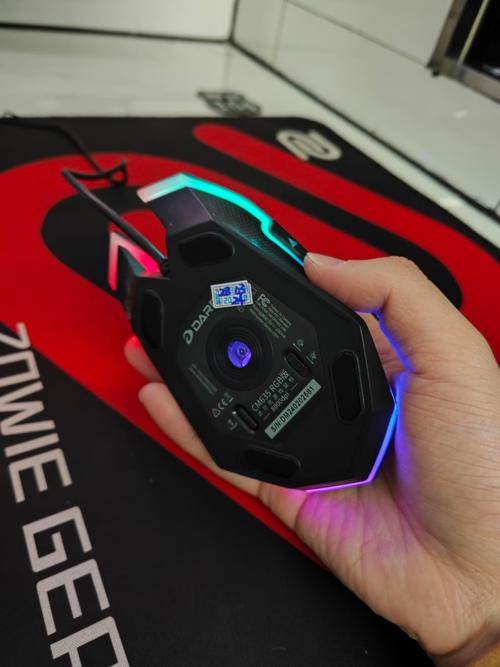 USB接口和线材细节