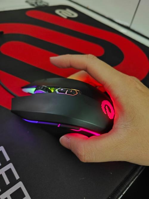 电竞游戏中的鼠标使用场景