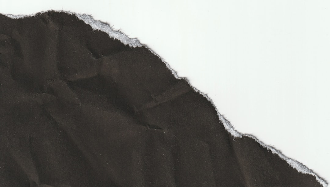 键盘电池与充电接口细节