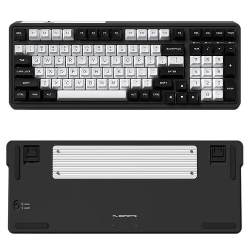 键盘在办公桌使用展示