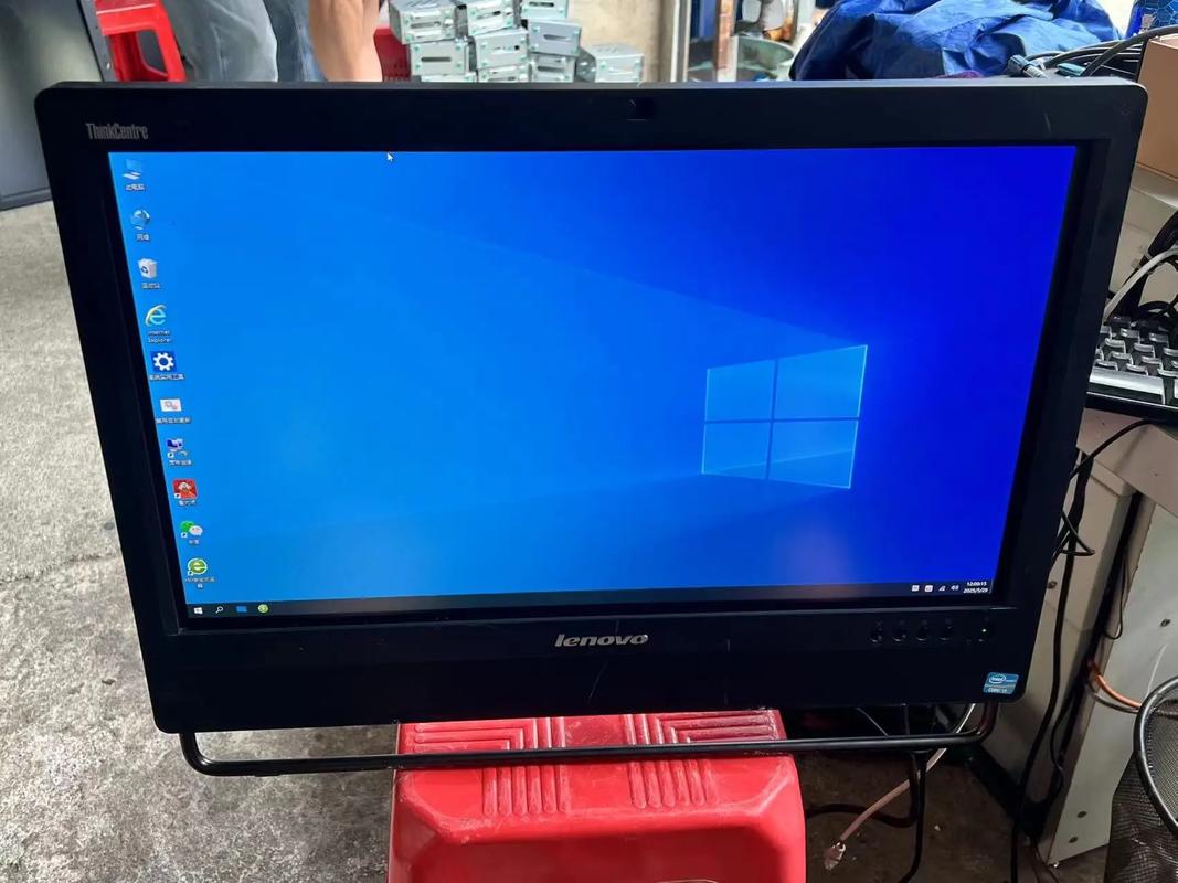 联想B2213-2 vs HKC G325Q 深度对比