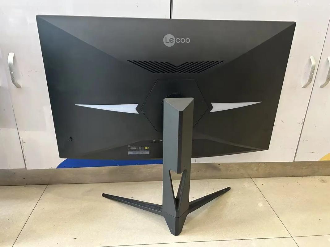 办公显示器使用场景