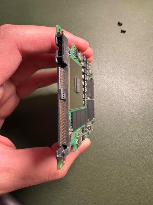 企业IT采购决策会议场景