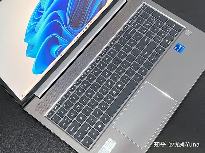 多显示器设置展示