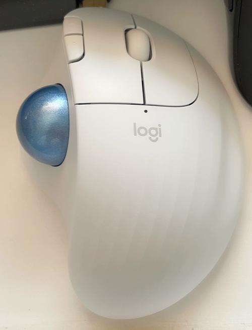 鼠标电池和功耗展示