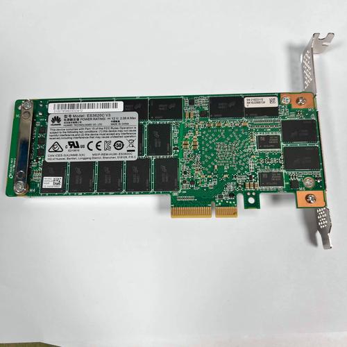 用户选购固态硬盘场景