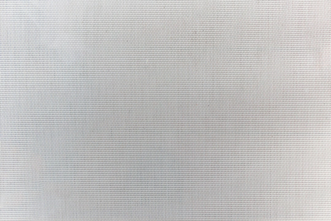 CPU安装在主板Socket插槽上的场景