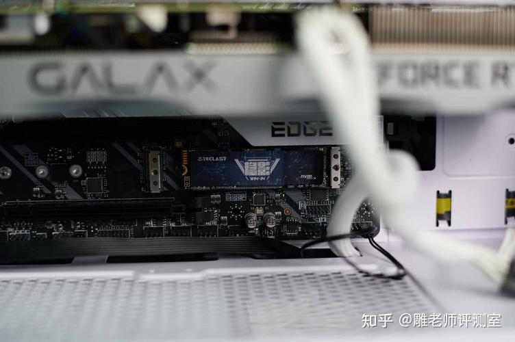 台电稳影 M.2（1TB） vs Acer宏碁 掠夺者 GM7 512GB 深度对比