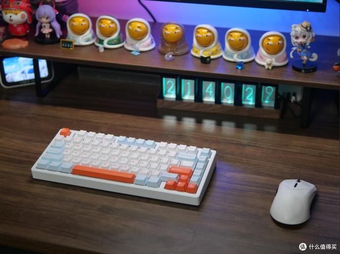 键盘连接接口和轴体细节