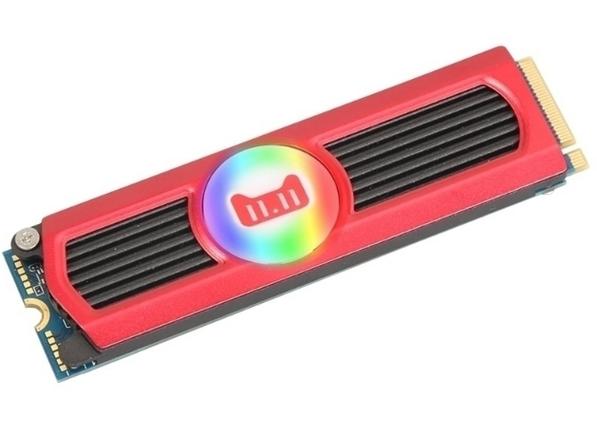 影驰烎 M.2 NVMe天猫限定版 vs Flash War W300 深度对比