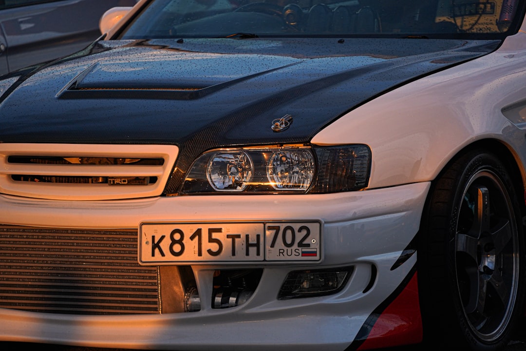 商务办公场景中的鼠标使用