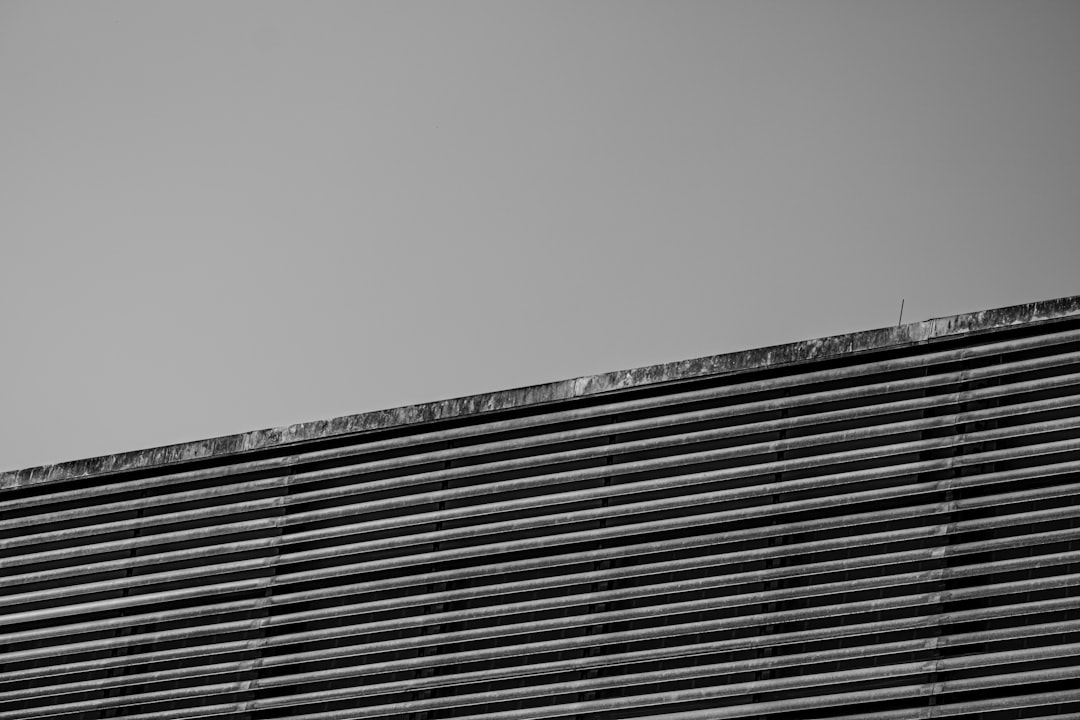 鼠标电池和充电示意图