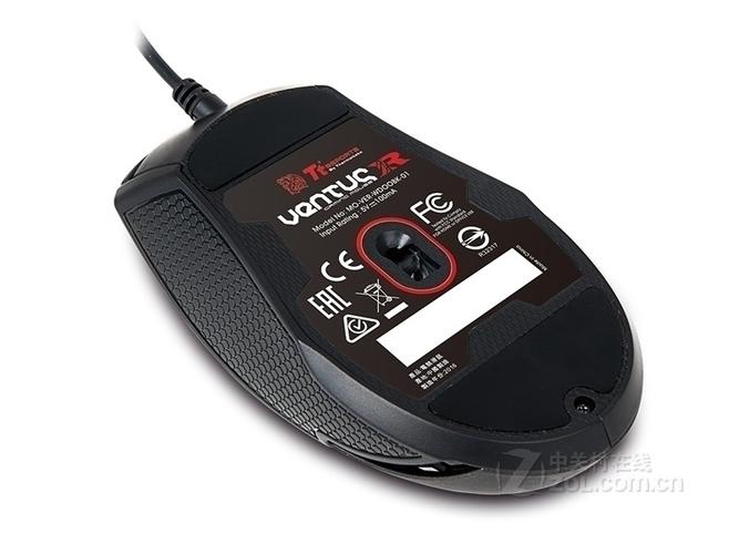 微动开关特写，展示耐用性