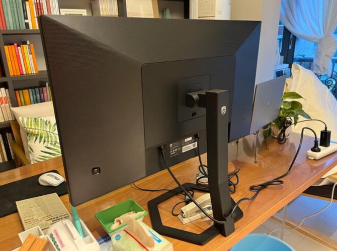 飞利浦32E1N5800L评测：4K VA大屏，电竞办公两相宜