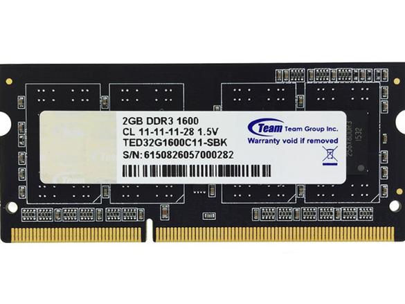 十铨科技2GB DDR3 1600 vs 影驰星曜16GB DDR4 3600 深度对比