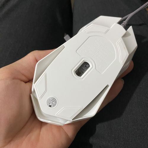 Bazalias 发光鼠标 vs 惠普 X900 vs 惠普 M23G1 深度对比