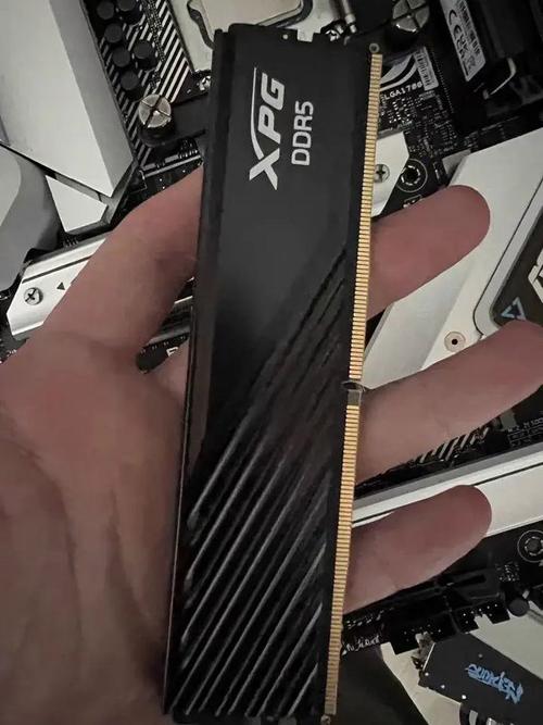 威刚XPG D10G vs 海盗船复仇者LPX vs 金士顿骇客神条 时空裂痕 深度对比