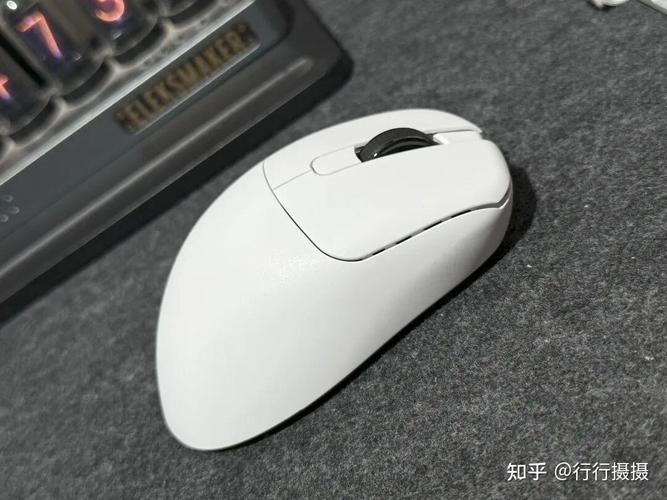 黑爵AJ179 NL P评测：26000 DPI星闪技术，百元级游戏鼠标新标杆