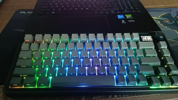 腹灵CMK75 黑面-黑莓正刻 冰川青轴