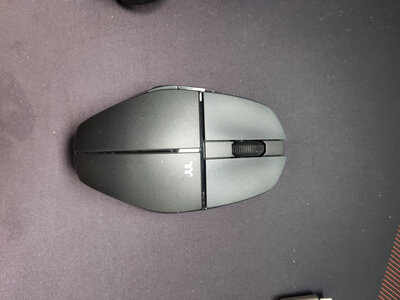 Tt Tt 剑客X1无线三模电竞鼠标 鼠标产品图片