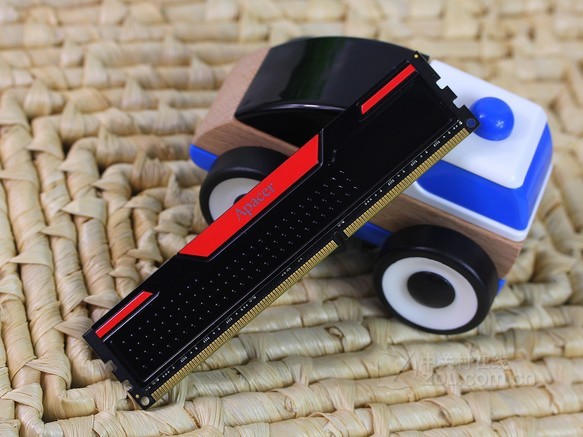 宇瞻黑豹玩家 4GB DDR3 1600 - 图片 3