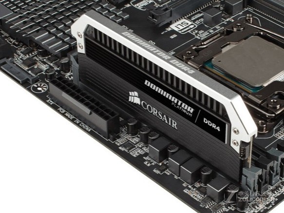 海盗船统治者铂金 32GB DDR4 3000（CMD32GX4M4B3000C15） - 图片 4